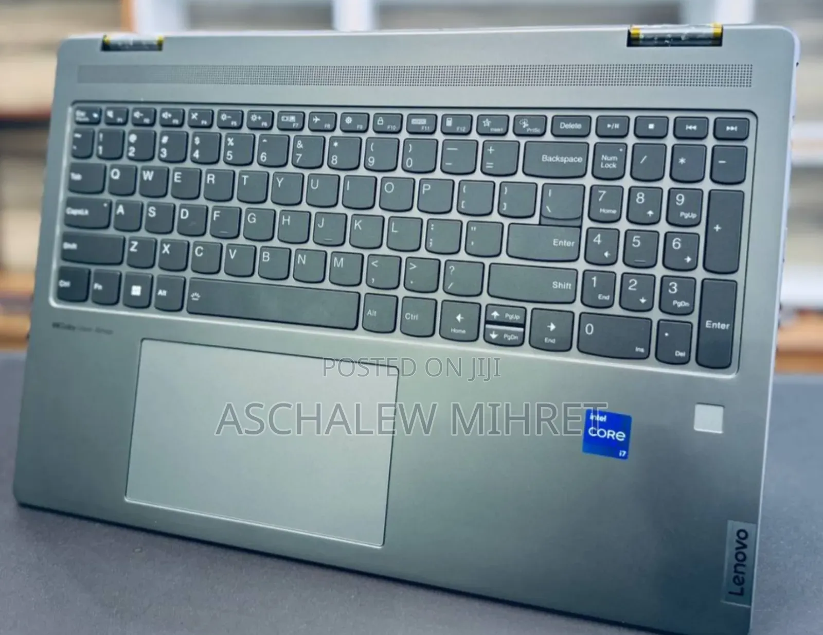 New Laptop Lenovo Yoga 7i 16GB Intel Core i7 SSD 512GB