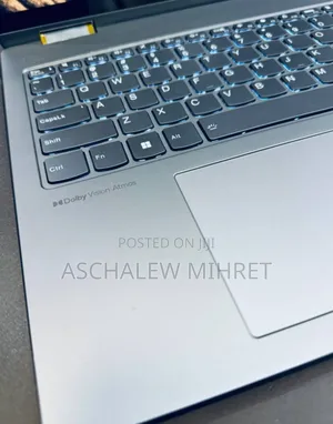 New Laptop Lenovo Yoga 7i 16GB Intel Core i7 SSD 512GB