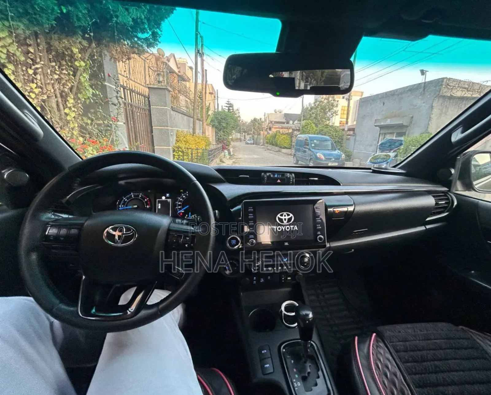 Toyota Hilux 2022 Gray