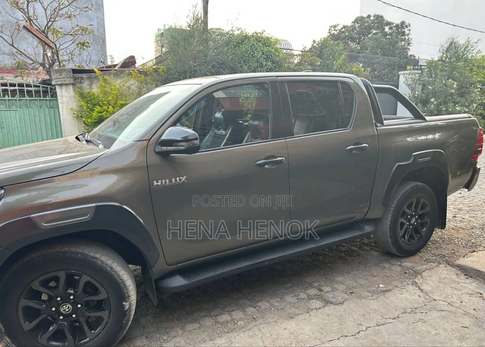 Toyota Hilux 2022 Gray