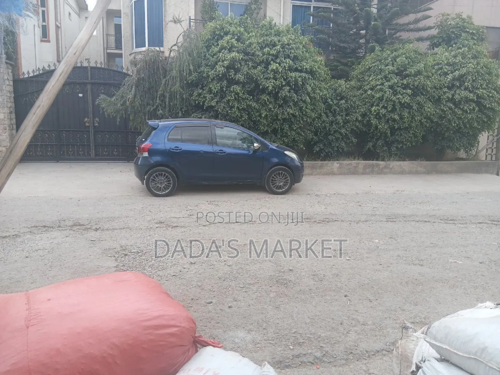 Toyota Yaris 2010 Blue