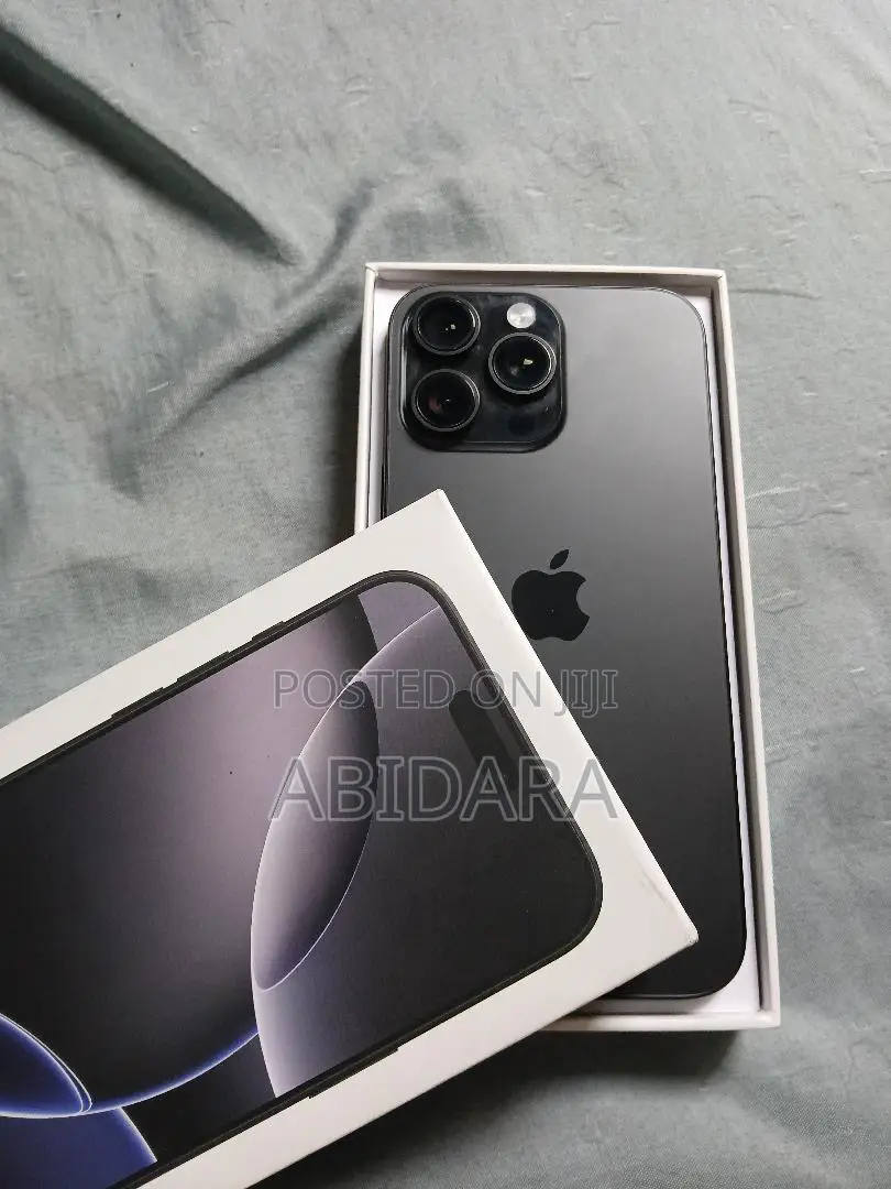 New Apple iPhone 16 Pro Max 256 GB Black