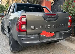 Toyota Hilux 2022