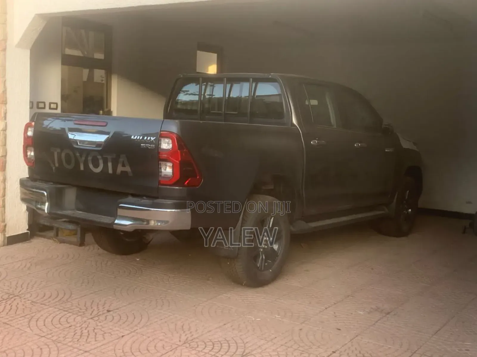 New Toyota Hilux 2024 Gray