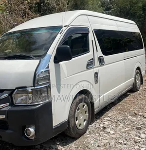 Toyota Grand HiAce 2008 White
