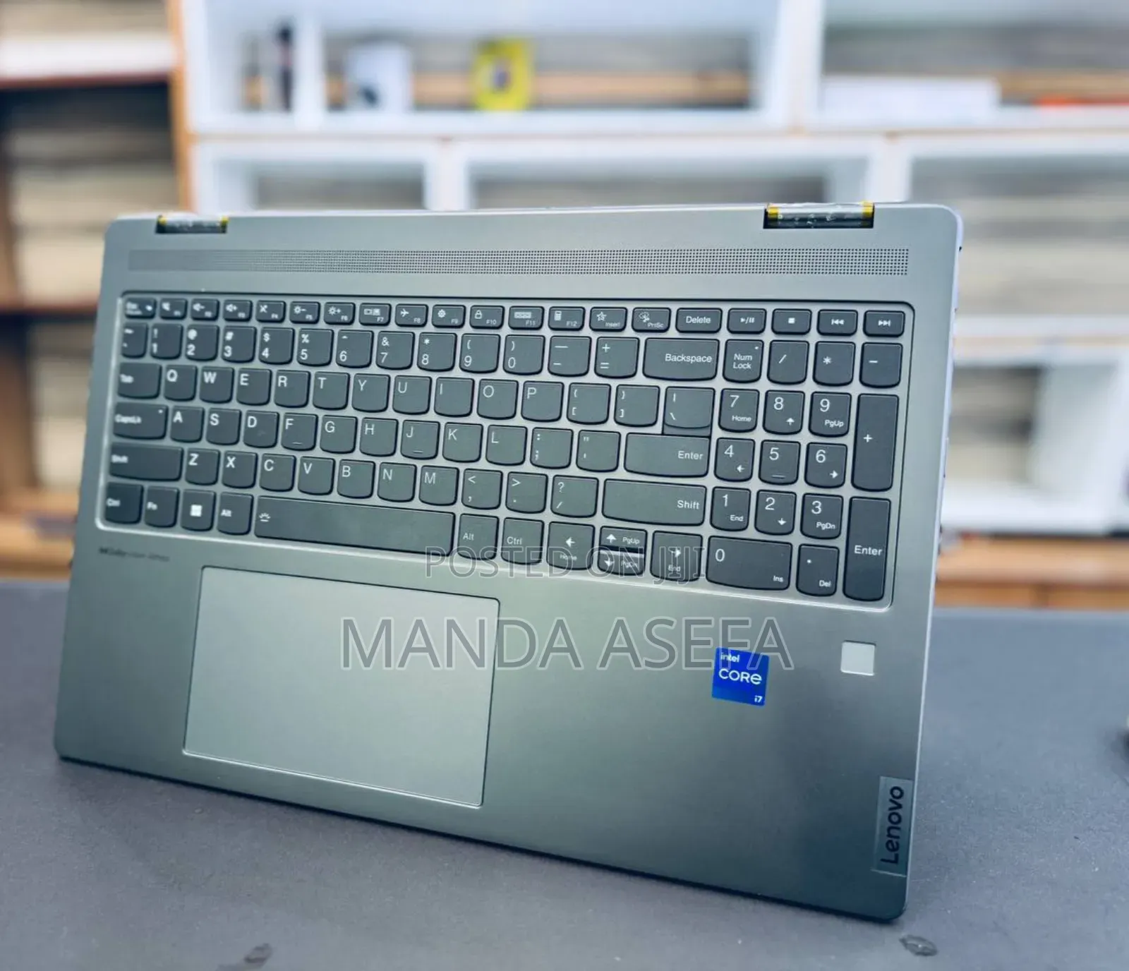 New Laptop Lenovo Yoga 7i 16GB Intel Core i7 SSD 512GB