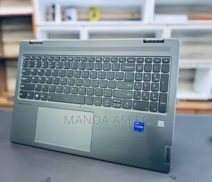 New Laptop Lenovo Yoga 7i 16GB Intel Core i7 SSD 512GB