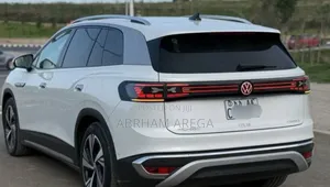 Volkswagen ID.6 2022 White