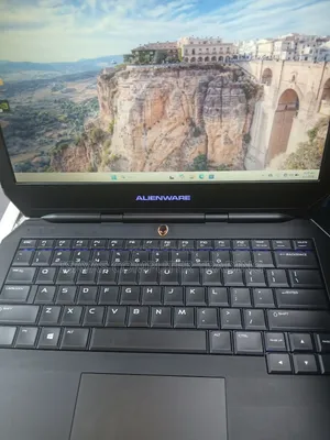 New Laptop Alienware M17x R2 16GB Intel Core i5 SSD 512GB