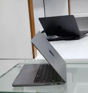 New Laptop Apple MacBook Pro M1 32GB Apple M1 Pro SSD 512GB