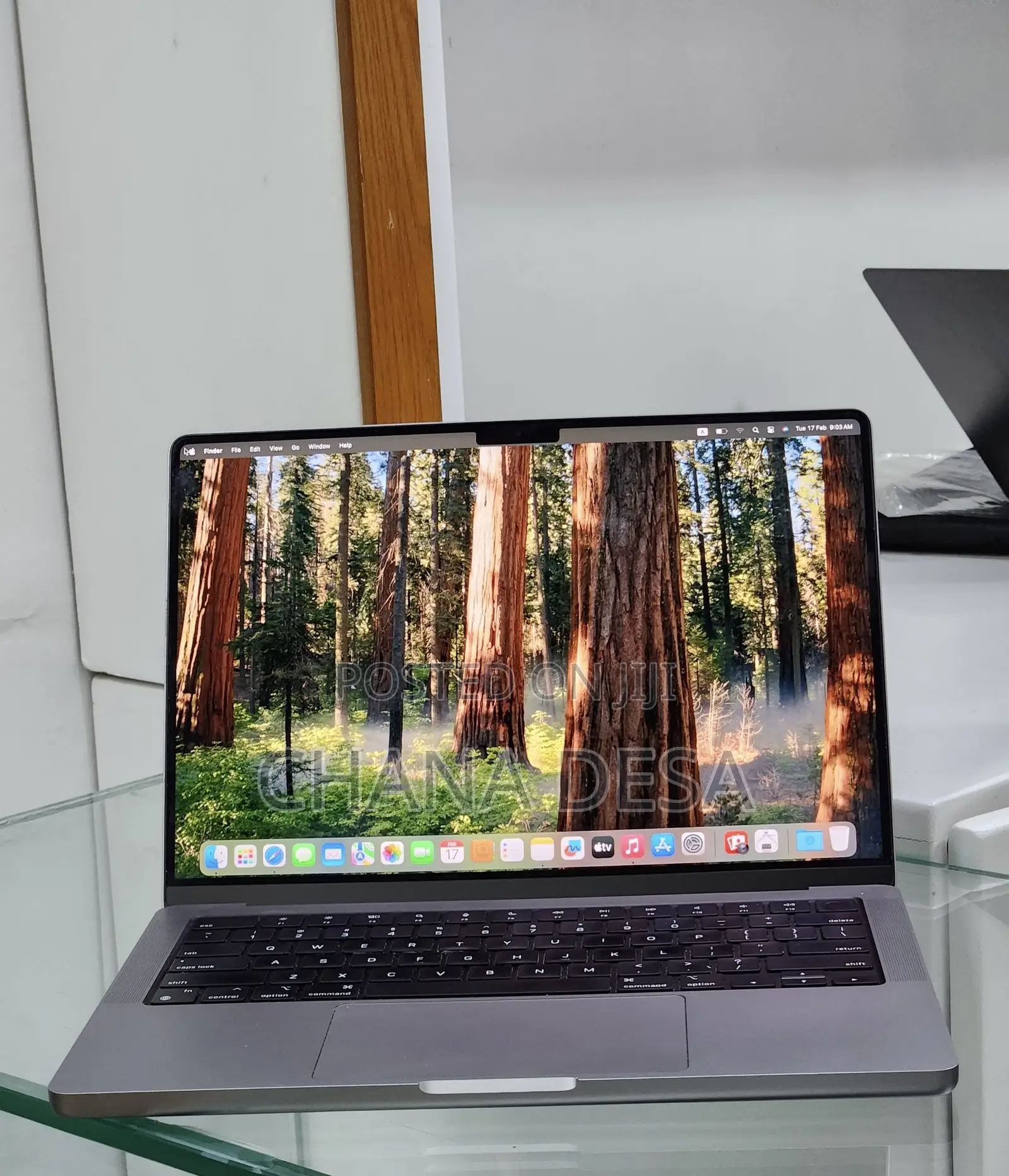 New Laptop Apple MacBook Pro M1 32GB Apple M1 Pro SSD 512GB