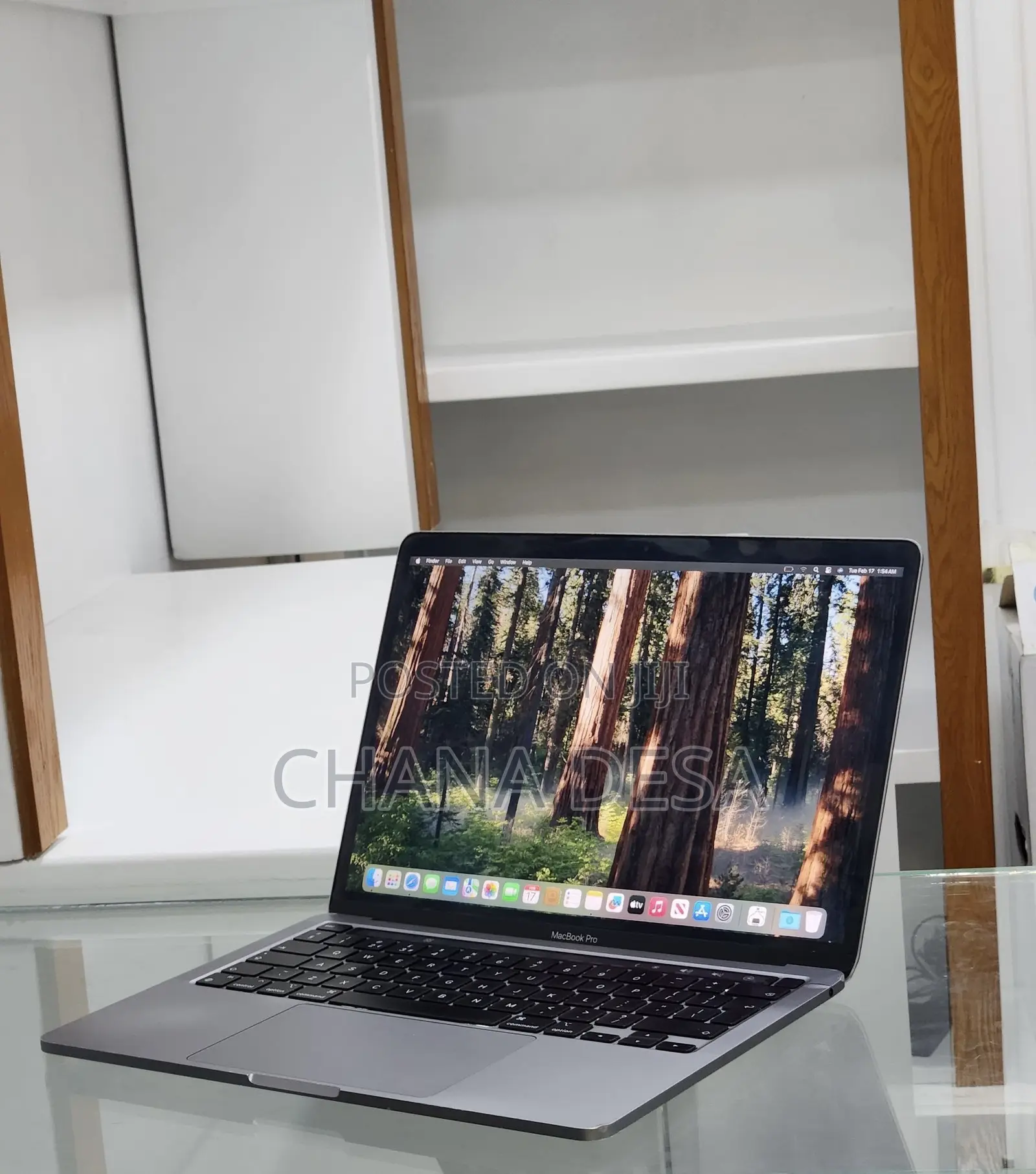 New Laptop Apple MacBook Pro M1 8GB Apple M1 Pro SSD 256GB