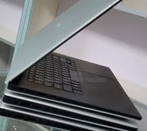 New Laptop Dell Precision 5540 16GB Intel Core i7 SSD 512GB