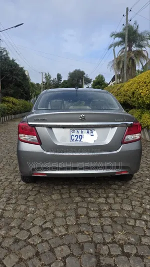 Suzuki Dzire 2022 Silver