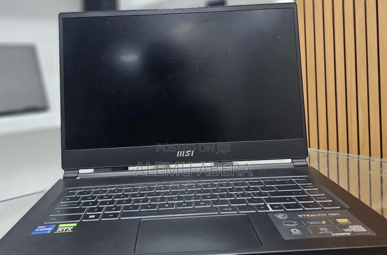 New Laptop MSI Stealth 16 Studio A13VG 16GB Intel Core i7 SSD 512GB