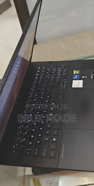 New Laptop HP Omen 16 16GB Intel Core i7 SSD 1T