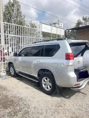Toyota Land Cruiser Prado 2014 Silver