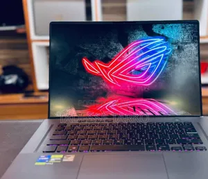 New Laptop Asus ROG Zephyrus G16 16GB Intel Core i9 SSD 1T