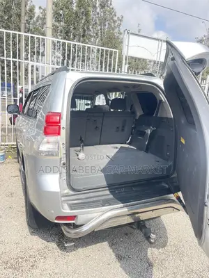 Toyota Land Cruiser Prado 2014 Silver