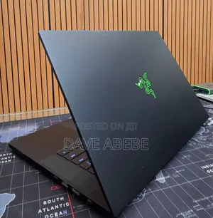 New Laptop Razer Blade 16GB Intel Core i7 SSD 512GB