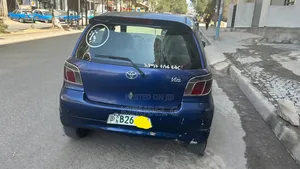 Toyota Vitz 2001 Blue