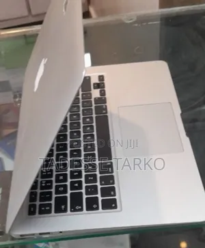 New Laptop Apple MacBook Air 2015 8GB SSD 256GB
