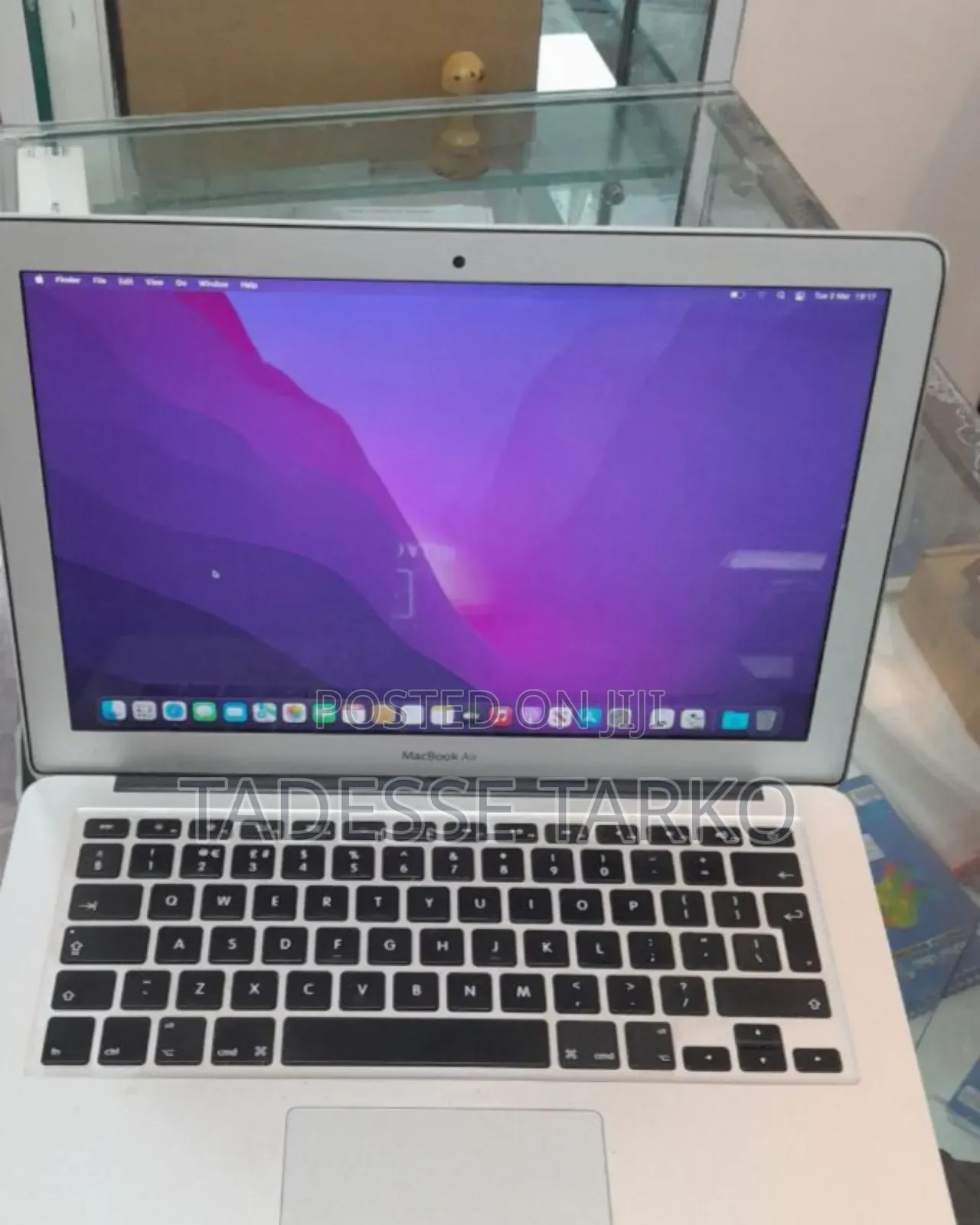 New Laptop Apple MacBook Air 2015 8GB SSD 256GB