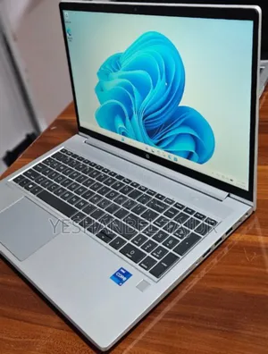 New Laptop HP ProBook 450 G8 16GB Intel Core i7 SSD 256GB