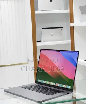 New Laptop Apple MacBook Pro M1 32GB Apple M1 Pro SSD 512GB