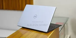 New Laptop Dell XPS 13 8GB Intel Core i5 SSD 512GB