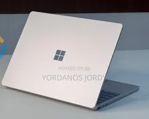 New Laptop Microsoft Surface Go 4GB Intel Core i5 SSD 256GB