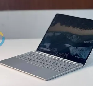 New Laptop Microsoft Surface Go 4GB Intel Core i5 SSD 256GB