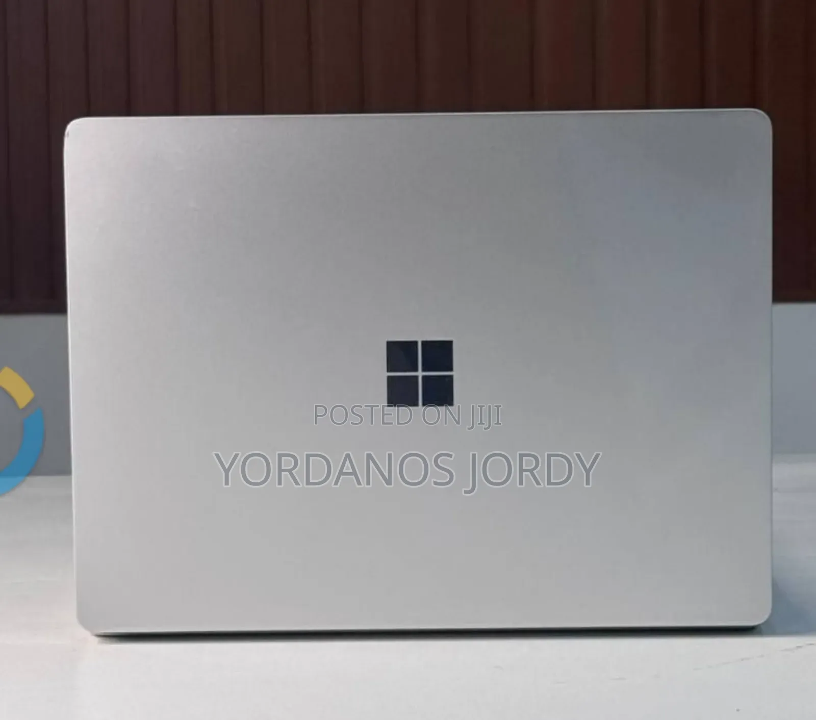 New Laptop Microsoft Surface Go 4GB Intel Core i5 SSD 256GB