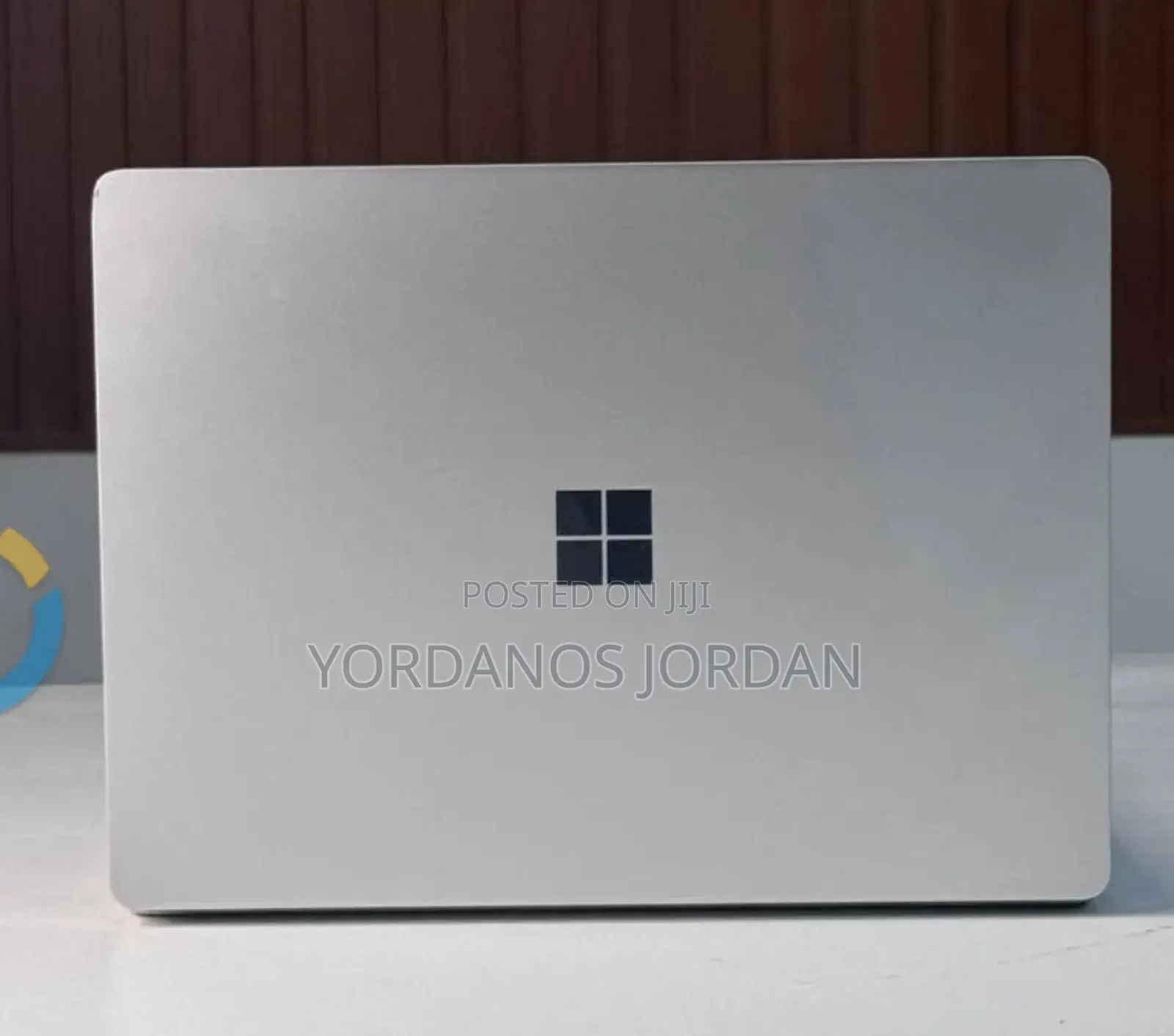 New Laptop Microsoft Surface Go 4GB Intel Core i5 SSD 256GB