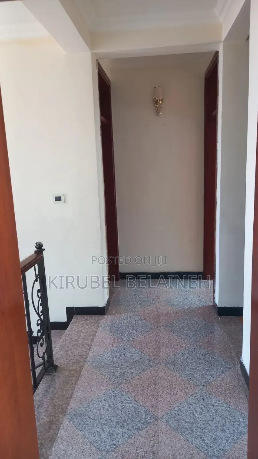 Apartment ቤት