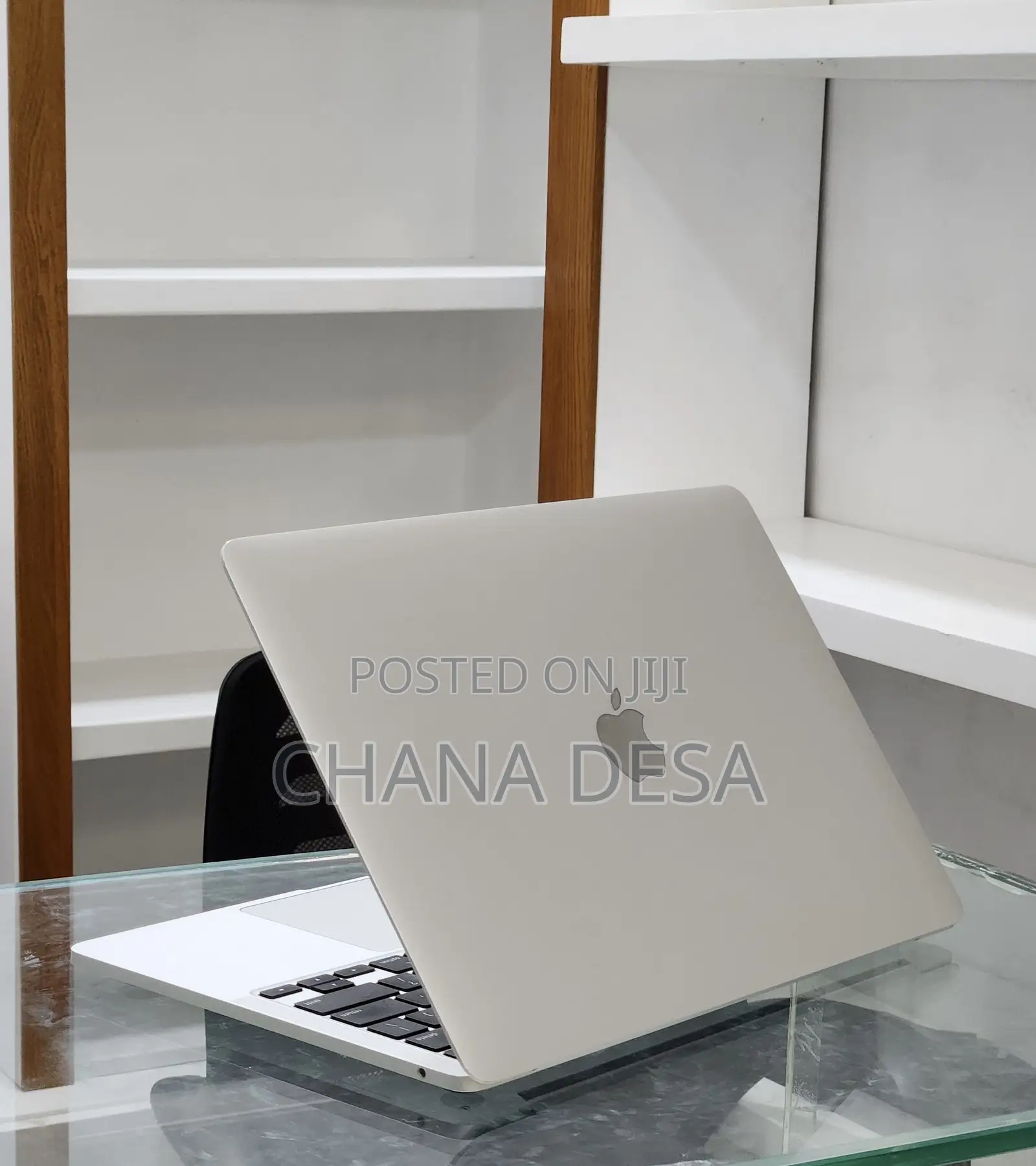 New Laptop Apple MacBook Pro M1 1GB Apple M1 Pro SSD 512GB
