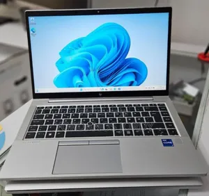 New Laptop HP EliteBook 830 G8 16GB Intel Core i7 SSD 512GB