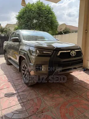 Toyota Hilux Revo Double Cab Deisel 2.4 AWD 2021 Green