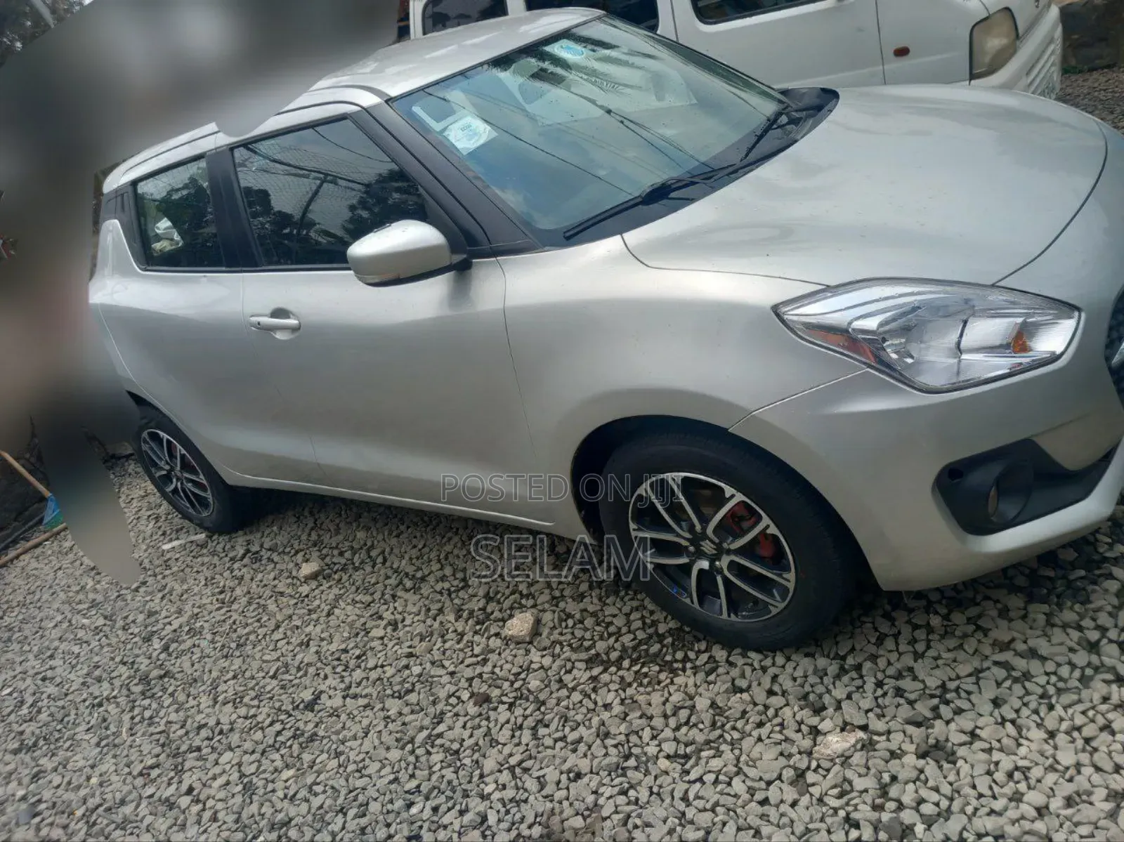 Suzuki Swift 2021 Silver