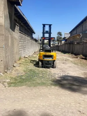 Cat Forklift 30 Ton Machine for Sels Good Condition