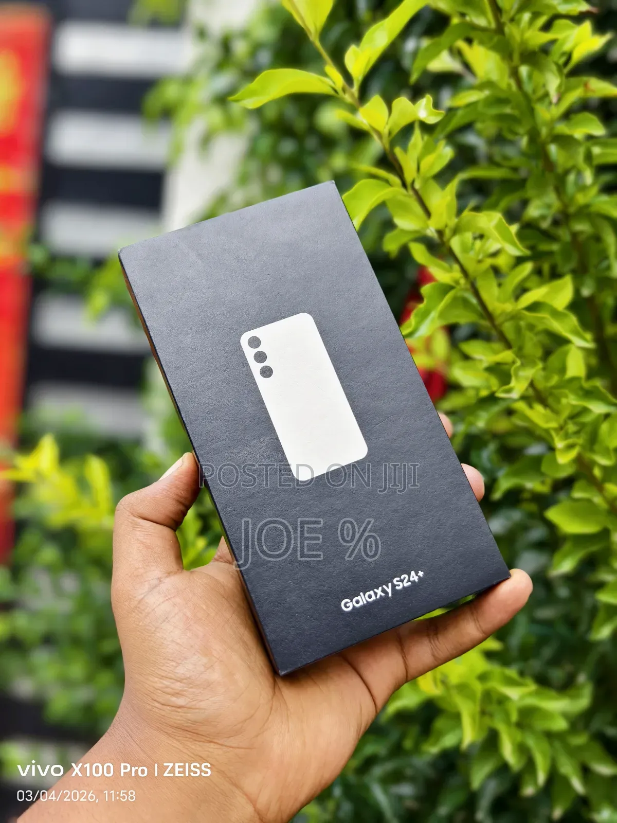 New Samsung Galaxy S24 Plus 256 GB Gold