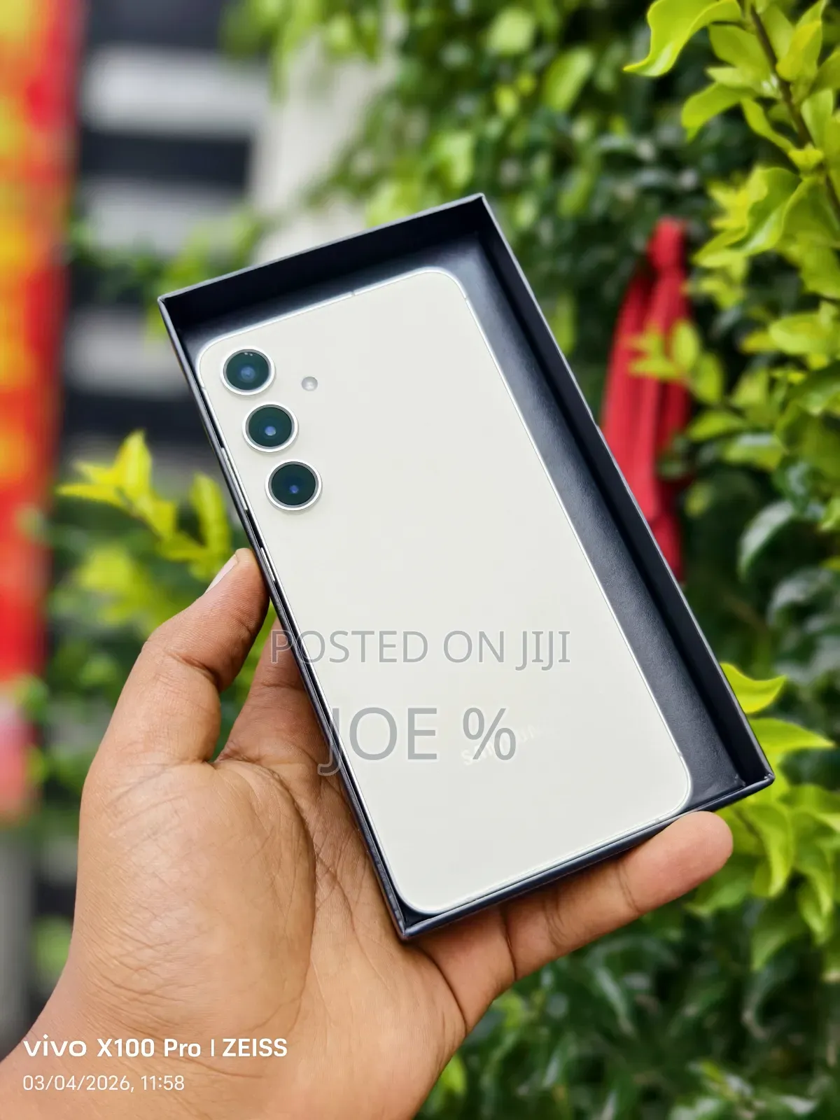 New Samsung Galaxy S24 Plus 256 GB Gold