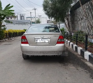 Toyota Corolla 2003 Gold