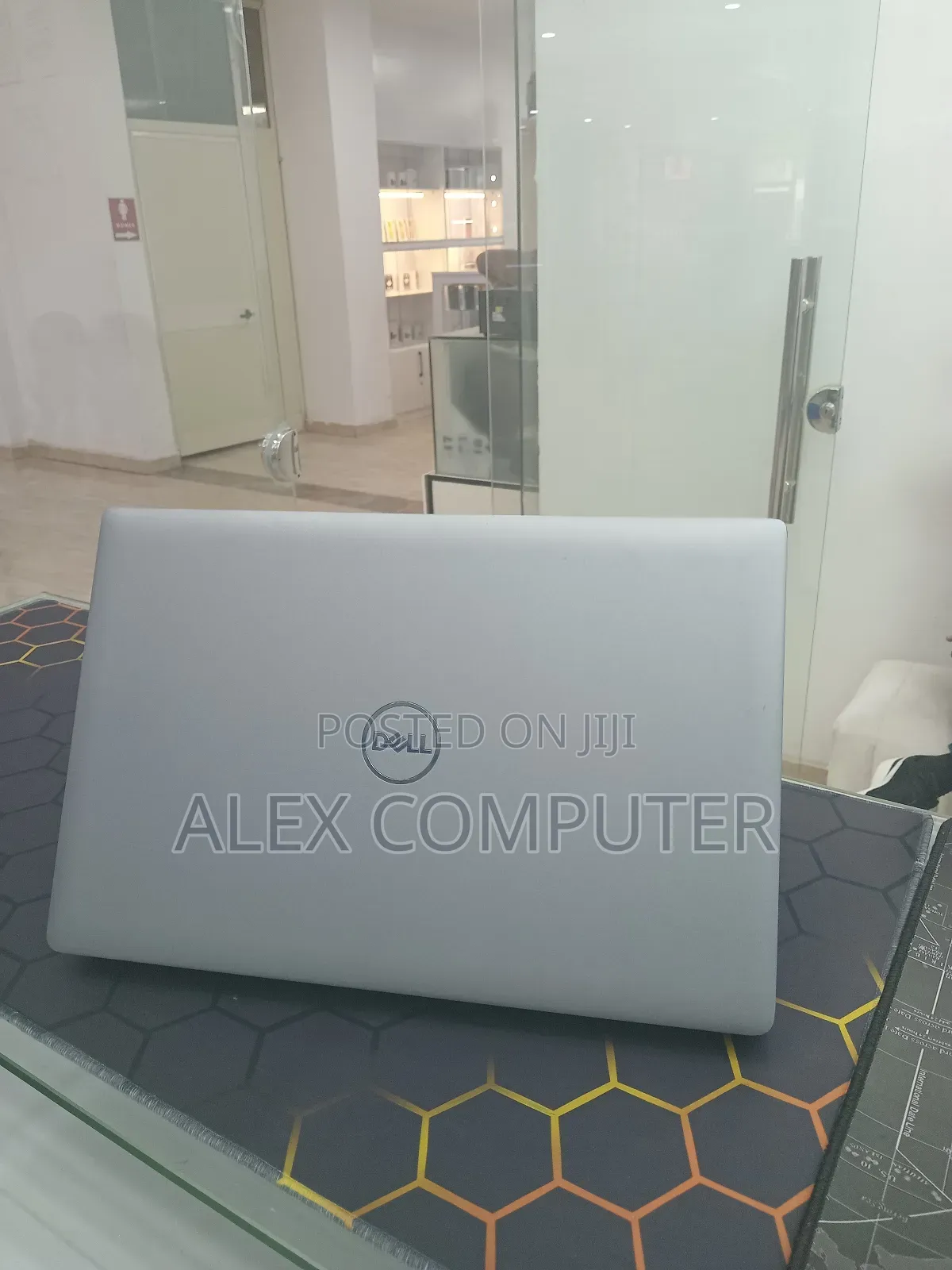 New Laptop Dell 16GB Intel Core i7 SSD 512GB