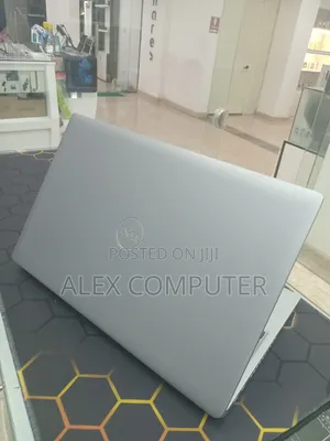 New Laptop Dell 16GB Intel Core i7 SSD 512GB