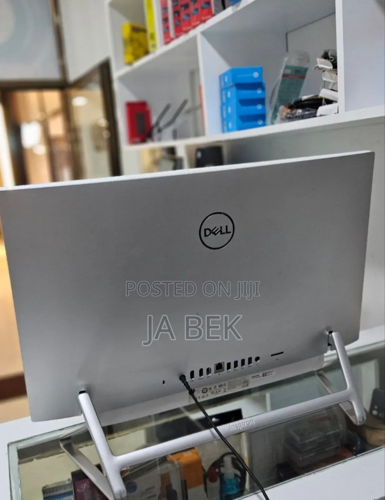 New Dell Inspiron 27 All-in-One 12GB Intel Core i7 SSD 512GB