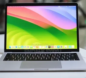 New Laptop Apple MacBook Pro 2018 8GB Intel Core i5 SSD 256GB