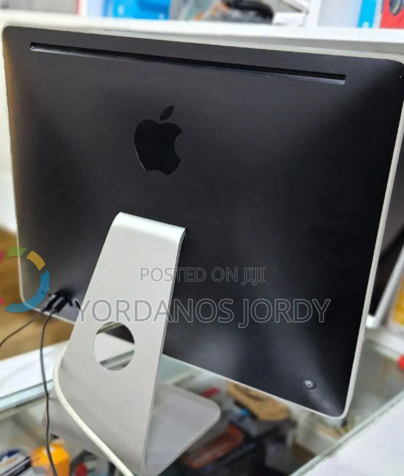 New Desktop Computer Apple iMac 4GB Intel Core i5 SSD 256GB