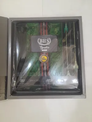 BHS Signature Silver ሽርጥ (Sarung Tenun)