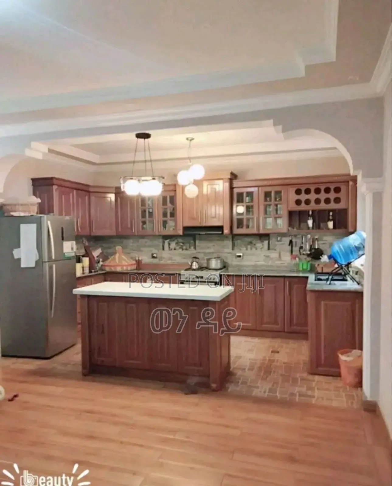 Furnished 7bdrm House in Bole for sale